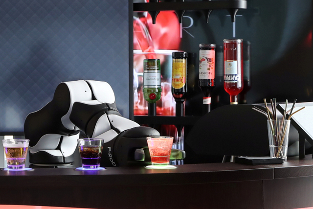 Foto: Melihat Robot Bartender dan Barista di Swiss (13340)