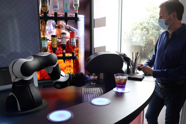 Foto: Melihat Robot Bartender dan Barista di Swiss (13339)