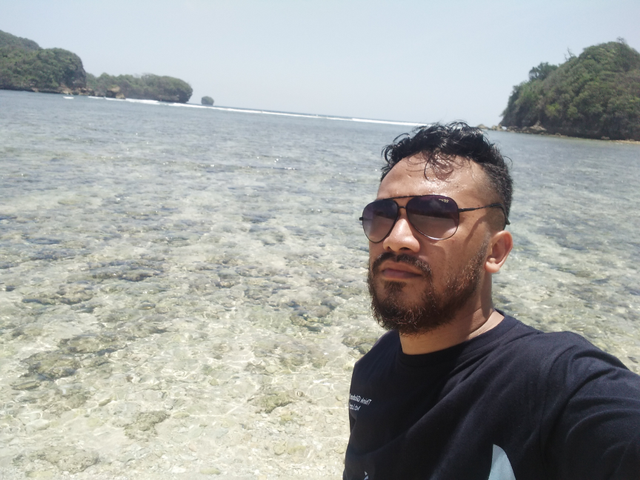 Pantai Tiga Warna, Gradasi Warna Pantai Malang Selatan (549362)