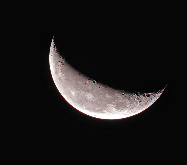 Ilustrasi bulan sabit. Foto: pixabay