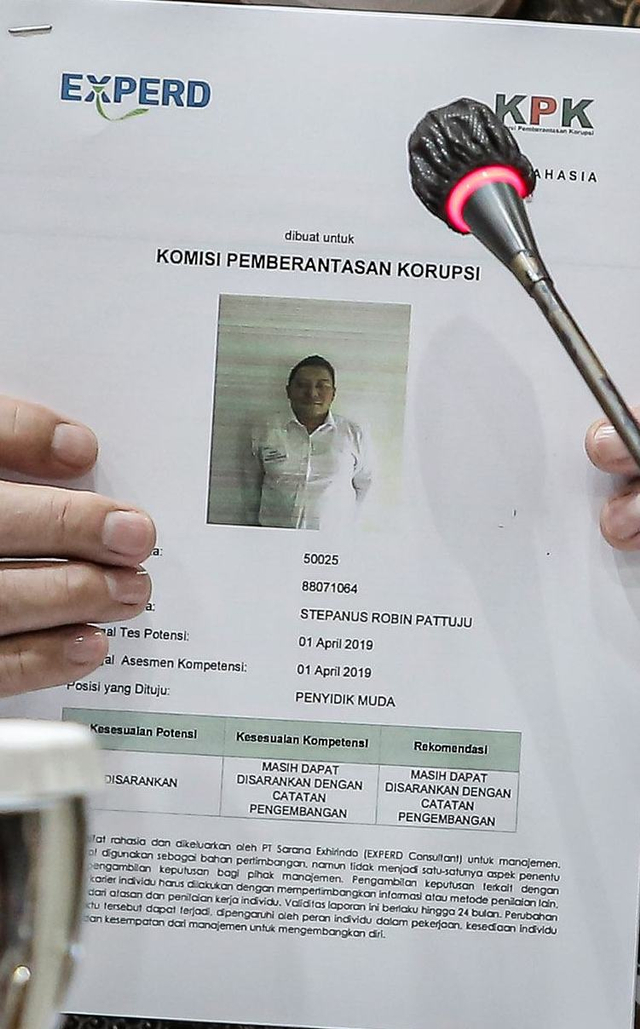 Penyidik KPK Stepanus Robin Diduga Pernah Minta Uang ke Wali Kota Cimahi (405216)