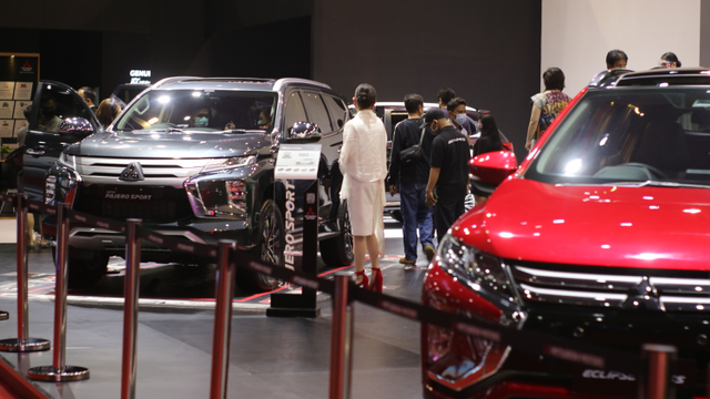 Terdapat tiga New pajero yang di pamerkan di #MitsubishiAtIIMS21 yaitu Type Dakar Ultimate 4x4, Dakar Ultimate 4x2 dan Dakar 4x2