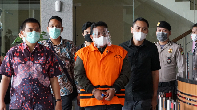 Penahanan Wali Kota Tanjung Balai H.M Syahrial oleh KPK, Sabtu (24/4). Foto: Humas KPK