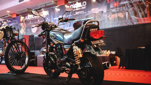 Nyeleneh, Yamaha RX-King 'Cebol' Ini Dijual Rp 135 Juta, Siapa Minat? (776212)
