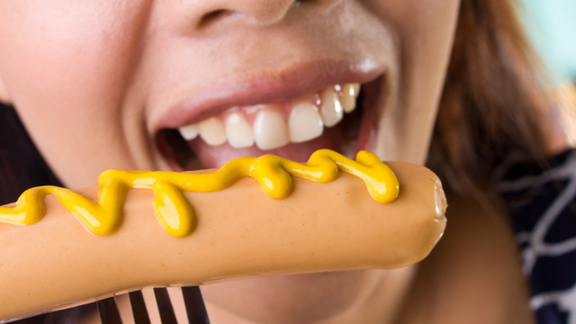 Terlalu Banyak Makan Sosis saat Hamil, Waspada 5 Akibat Ini Foto: Shutterstock
