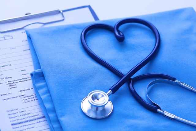 COVID-19 Makin Tak Terbendung, IDI Minta Calon Dokter Segera Diluluskan (95384)