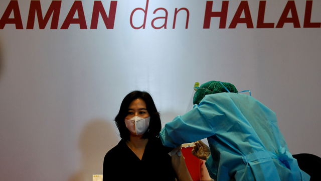 Kata Jubir BUMN soal Vaksin Corona Dulu Gratis, Kini Bisa Dibeli di Kimia Farma (34784)