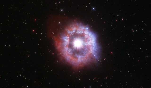 Bintang raksasa AG Carinae. Foto: NASA/ESA