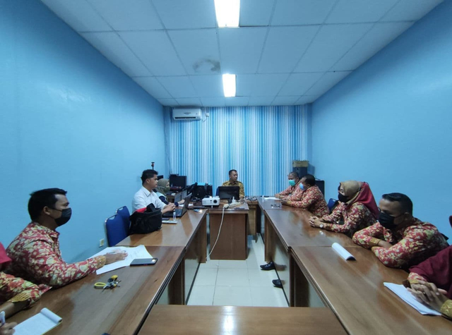 Komen Facebook Diprotes PPNI, Kadiskominfo Natuna: Saya Tak Menyudutkan Perawat (142203)