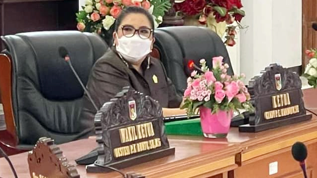 Ketua DPRD Kabupaten Minahasa, Glady PE Kandouw