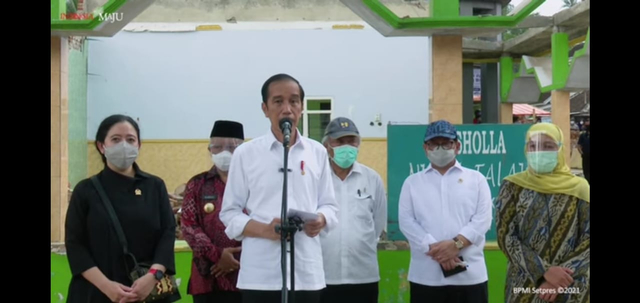 Jokowi Kunjungi Lokasi Gempa di Malang, Perbaikan Rumah Dijanjikan Bulan Mei