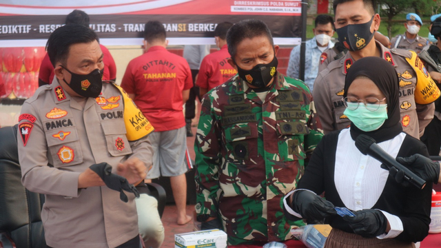 Rapid Test Bekas yang Berujung Pemecatan Seluruh Direksi Cucu PT Kimia Farma (64010)