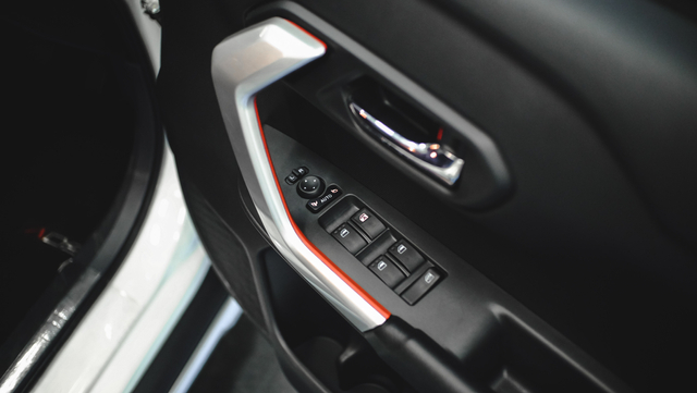 Tampilan doortrim Daihatsu Rocky. Foto: Bangkit Jaya Putra/kumparan