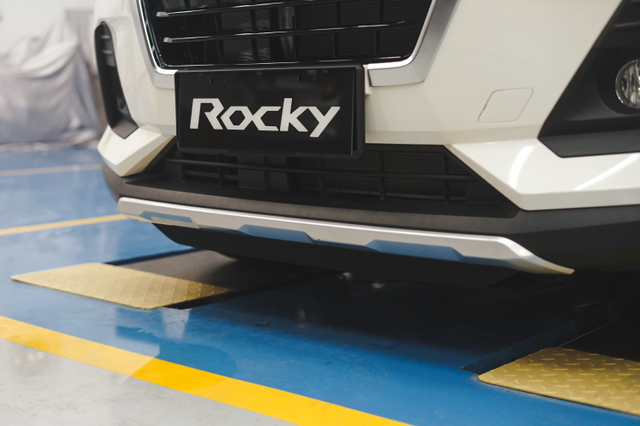 Aksesori sport di Daihatsu Rocky. Foto: Muhammad Ikbal/kumparan