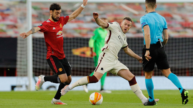 Pertandingan Liga Europa Semi Final Leg Pertama antara Manchester United melawan AS Roma di Old Trafford, Manchester, Inggris (29/4). Foto: Phil Noble/Reuters