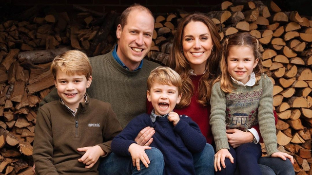 Pangeran William & Kate Middleton dengan 3 Anaknya Foto: Instagram @kensingtonroyal