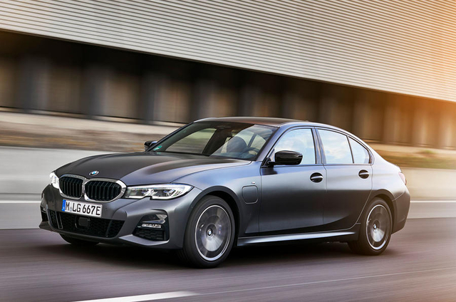 Mobil plug-in hybrid BMW 330e. Foto: dok. Autocar.co.uk