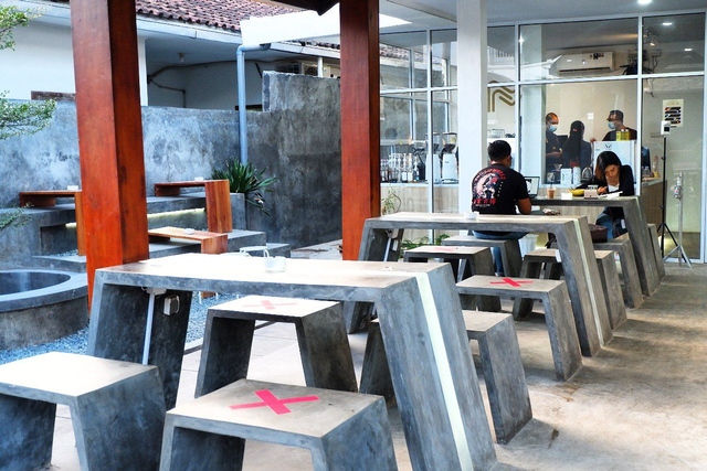 Maheera Coffee Bandar Lampung, Kafe Minimalis Berkonsep Arsitektur Skandinavia (6)