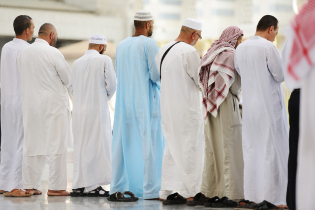 Niat Sholat Jenazah Laki-laki dan Perempuan Sesuai Hadist | kumparan.com