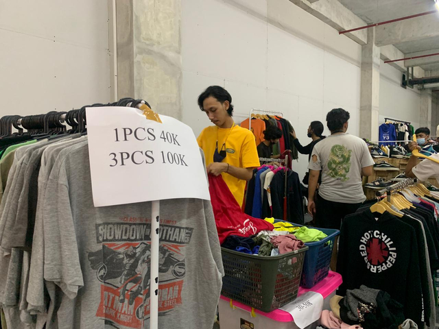 Transaksi di Thrifting Event di GAIA Mal Capai Ratusan Juta Rupiah (30146)