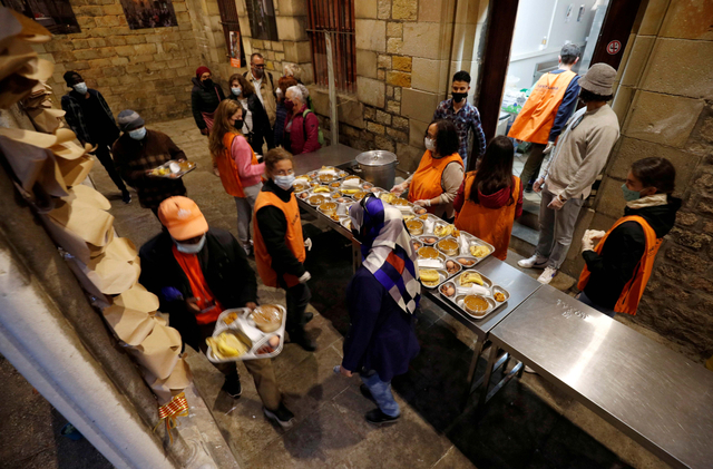 Foto: Suasana Umat Islam Berbuka Puasa di Gereja Santa Anna, Barcelona (134327)