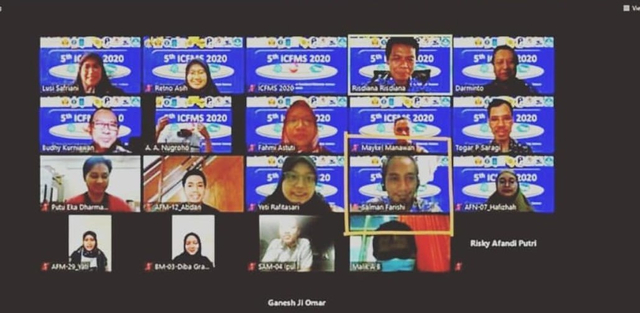 Tangkapan layar saat sesi foto bersama dengan para peserta yang mendapat penghargaan best oral presenter dan panitia 5th ICFMS 2020 (12/11/2020). Foto: koleksi pribadi.