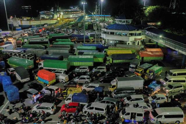 Puan Minta Petugas Tegas tapi Humanis Hadapi Masyarakat yang Nekat Mudik (309712)