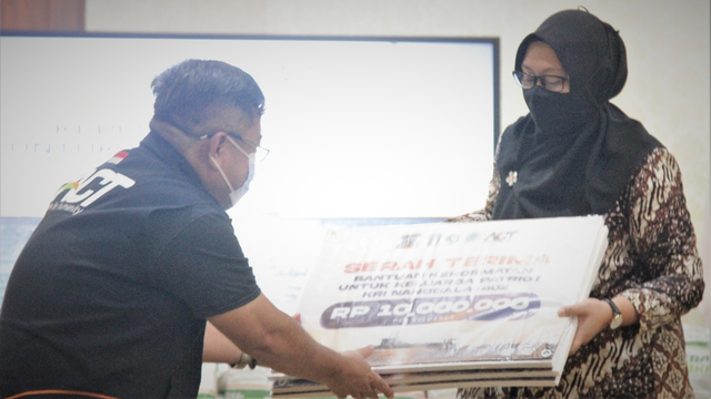 ACT Berikan Bantuan Kehormatan Kepedulian Bagi Patriot KRI Nanggala-402 (198769)