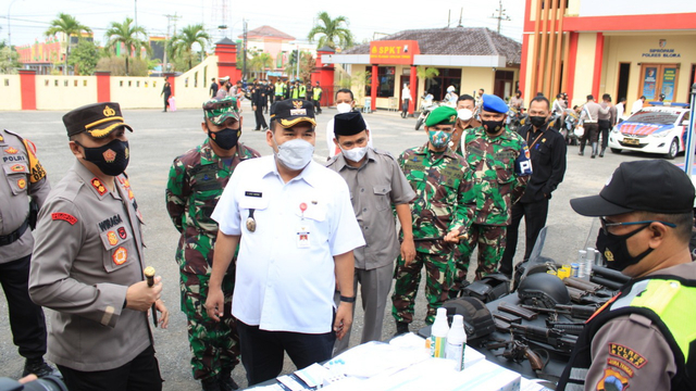 Bupati Blora Pimpin Apel Gelar Pasukan Operasi Ketupat 2021 (291904)