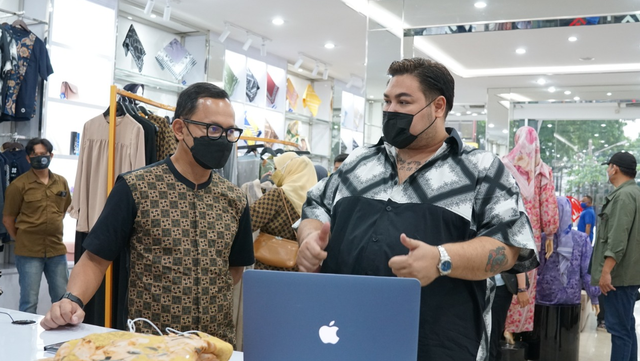 Ivan Gunawan buka store ke-9 Mandjha Hijab. Foto: Dok Ivan Gunawan