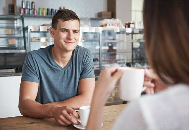Cinta Sejati atau Sekadar Ketertarikan? Cara Membedakannya