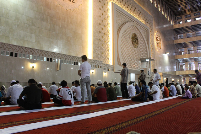 Arti Makmum Masbuk dan Cara Melanjutkan Sholat Sesuai Tuntunan