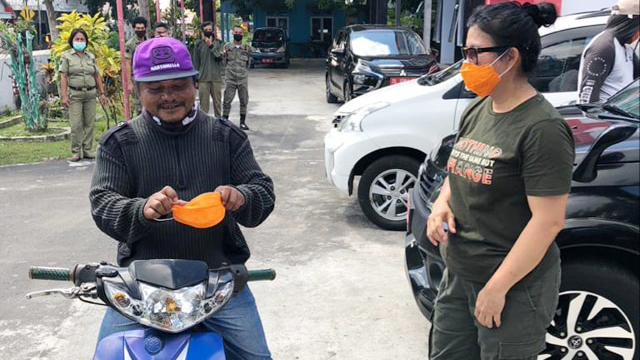 Bupati Sitaro Ajak Warga Biasakan Hidup dengan Protokol Kesehatan Cegah COVID-19 (310556)