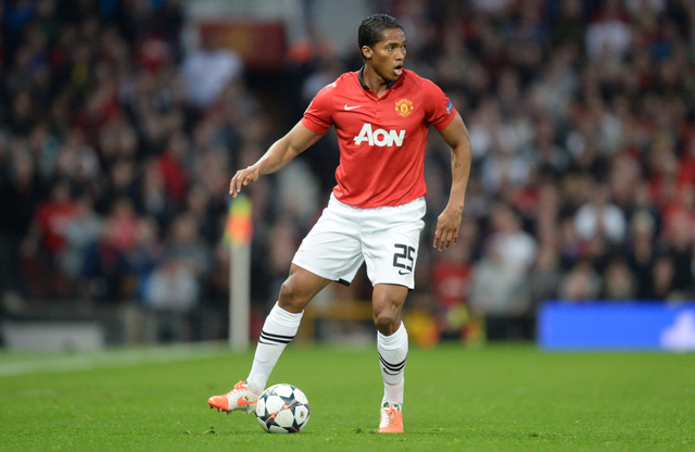 Kisah Antonio Valencia, Dari Pemulung hingga Kapten Manchester United (126595)