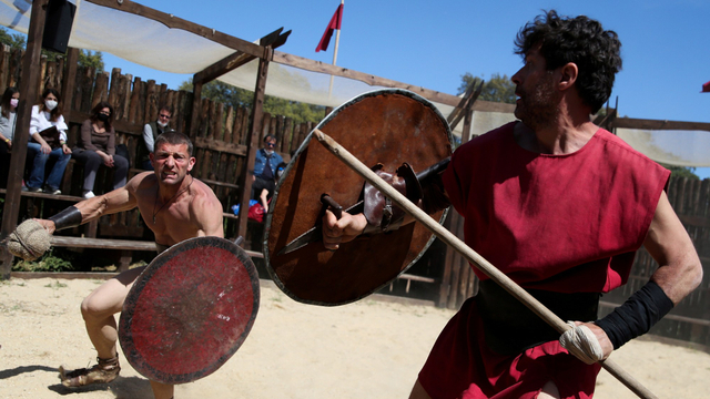 Taman hiburan romawi kuno pertama di Italia. Foto: REUTERS/Yara Nardi