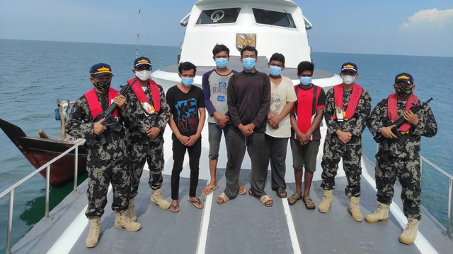 KKP bebaskan 5 nelayan Indonesia yang ditangkap aparat Malaysia.  Foto: Dok. KKP