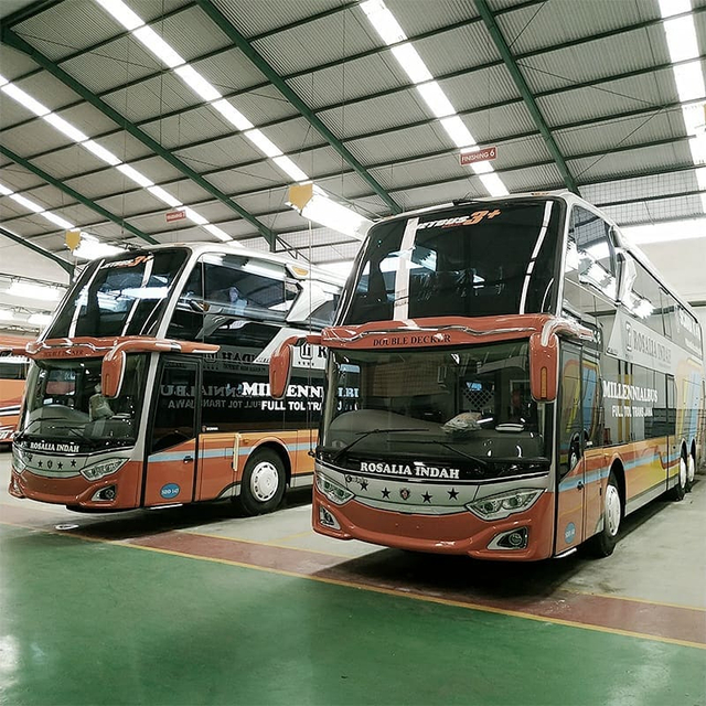 Bus Rosalia Indah baru dengan tipe Super Double Decker Foto: dok. instagram.com/adiputrowirasejati