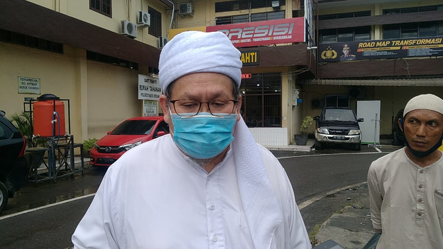 Tengku Zulkarnaen mendatangi Mapolrestabes Medan. Foto: Dok. Istimewa