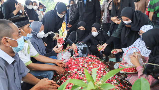 Sebelum Meninggal, Komedian Sapri Sempat Siapkan Nama untuk Anak Keduanya (124351)