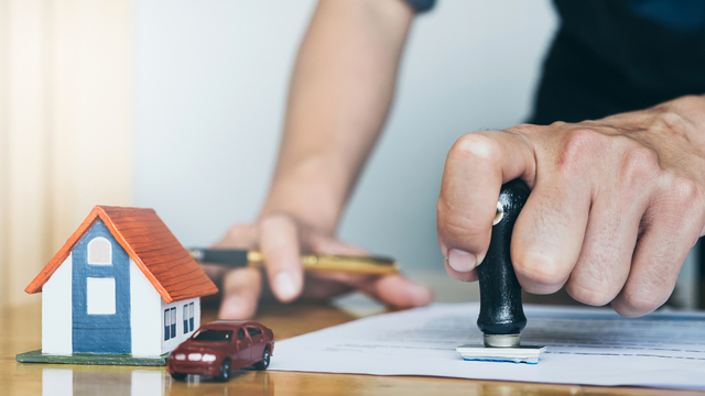 Ilustrasi sertifikat rumah. Foto: Shutter Stock