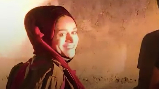 Maryam Afifi, gadis Palestina yang ditangkap pasukan Israel, tersenyum. Foto: Instagram/@tarekbakri