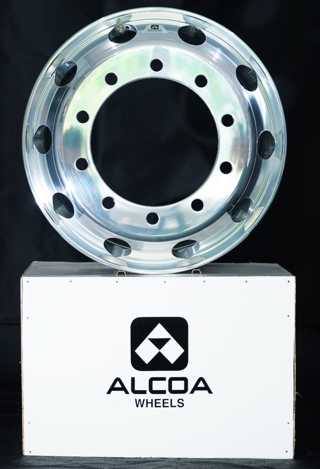Velg Alcoa berbahan alumunium. Foto: dok. Istimewa