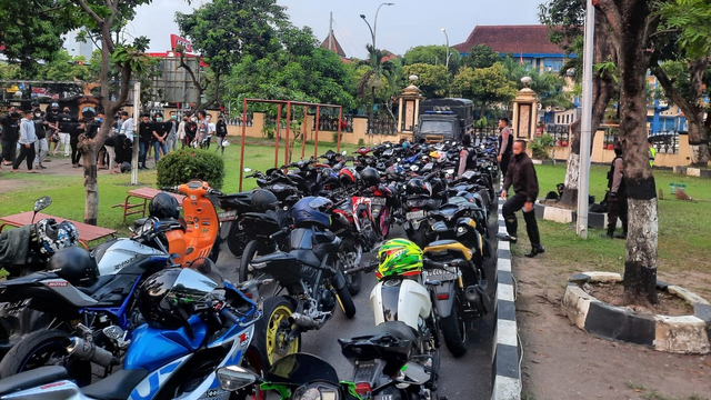 Polisi Solo menyita puluhan motor yang diduga hendak digunakan untuk balap liar