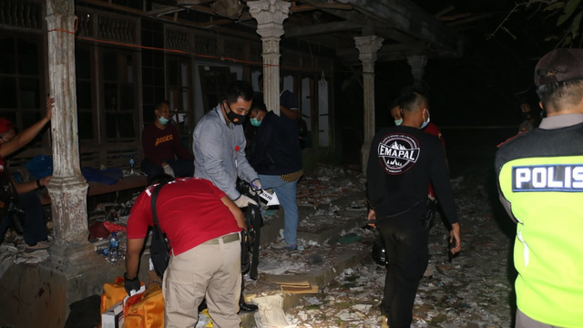 Cerita Untung Tak Kenali Wajah Anaknya yang Tewas karena Ledakan Petasan (49838)