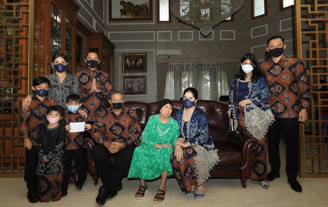 SBY Jalani Lebaran Ketiga Tanpa Ani: Ini Saat Paling Berat (100699)