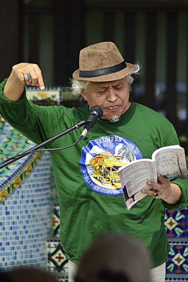 Menulis supaya Kaya Raya (106777)