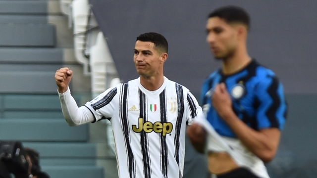 Pemain Juventus, Cristiano Ronaldo berhasil membobol gawang Inter Milan. Foto: REUTERS / Massimo Pinca