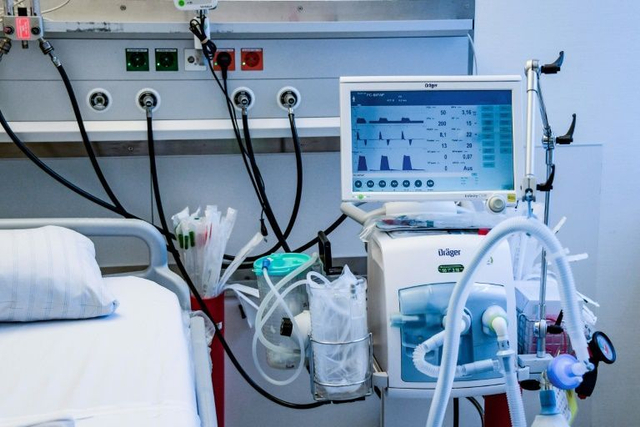 Kasus COVID-19 Naik, BNPB Berikan 5 Unit Ventilator untuk RSUP M Djamil Padang (614298)