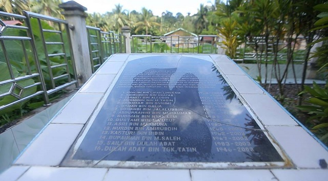 Tugu nama-nama mereka yang menjadi korban di Jambo Keupok. Foto: KontraS Aceh/acehkita 