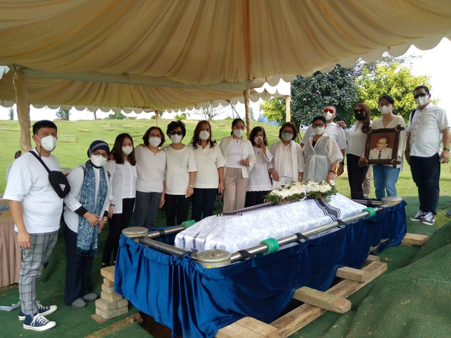 Wartawan Senior Setiadi Tryman Wafat dalam Perjalanan ke RS, Ini Kisah Putrinya (411953)